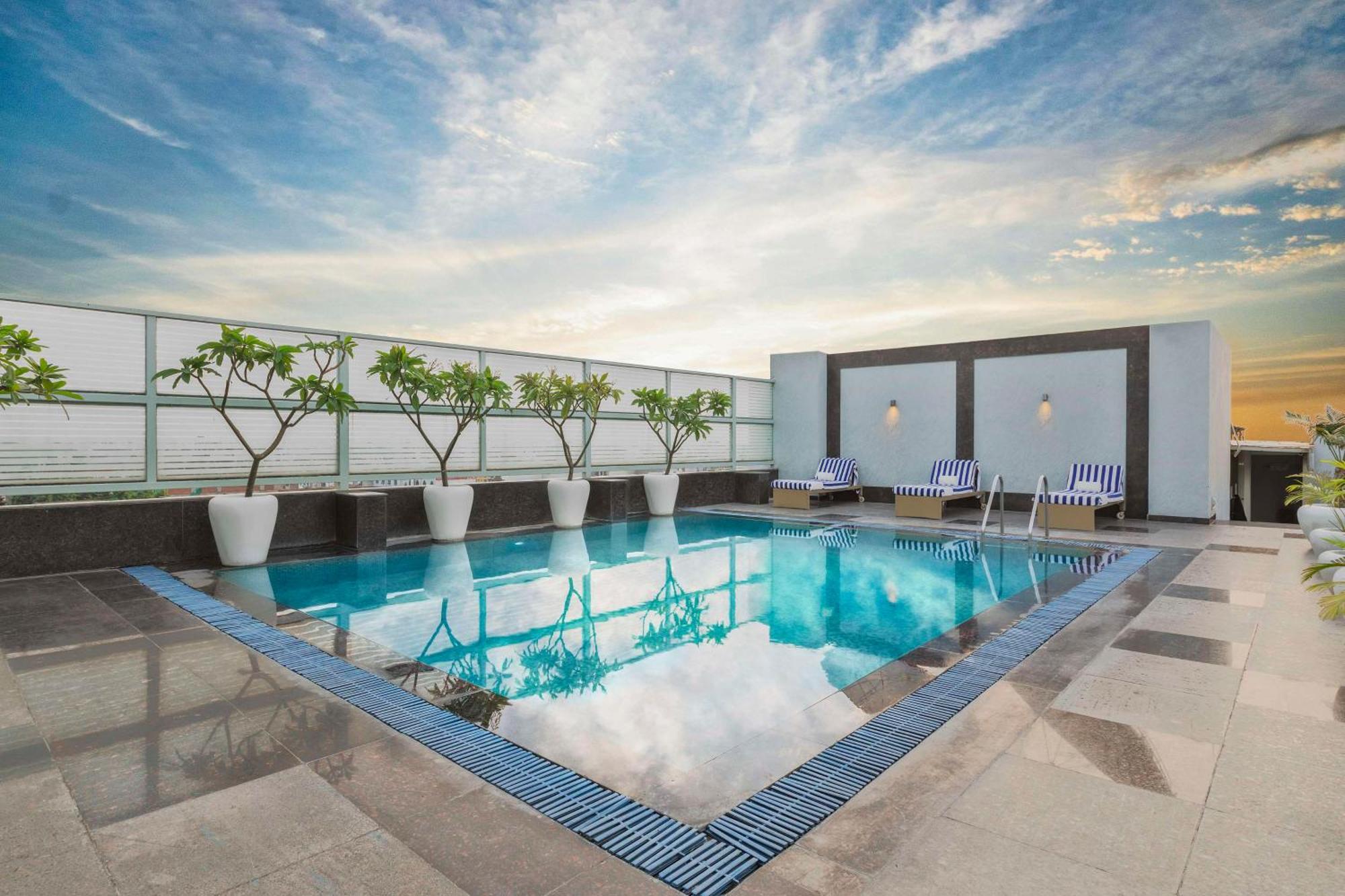 Country Inn & Suites By Radisson, Gurugram Sector 12 Gurgaon Dış mekan fotoğraf