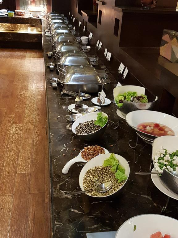 Country Inn & Suites By Radisson, Gurugram Sector 12 Gurgaon Dış mekan fotoğraf