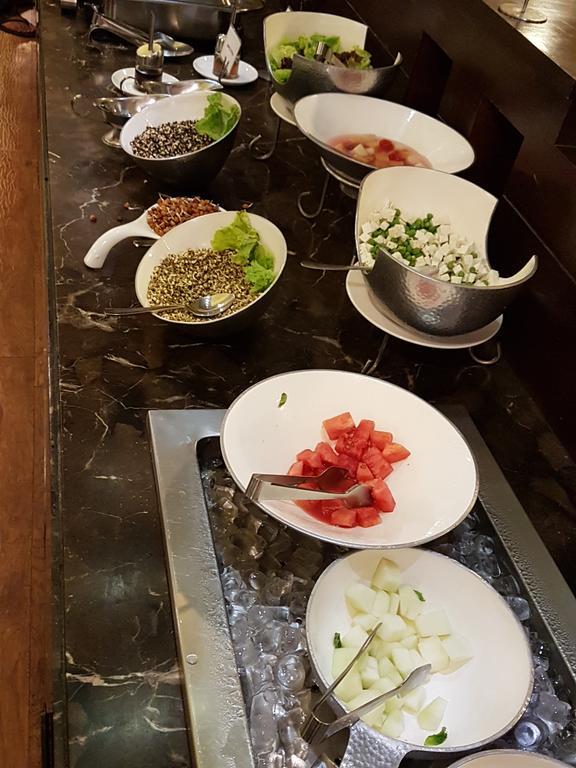 Country Inn & Suites By Radisson, Gurugram Sector 12 Gurgaon Dış mekan fotoğraf
