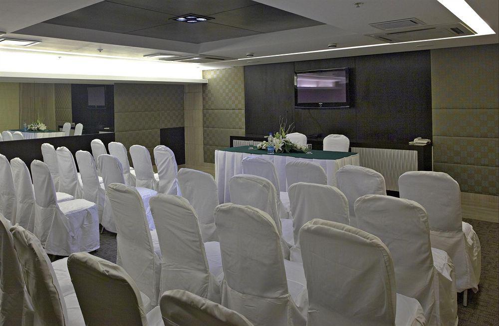 Country Inn & Suites By Radisson, Gurugram Sector 12 Gurgaon Dış mekan fotoğraf